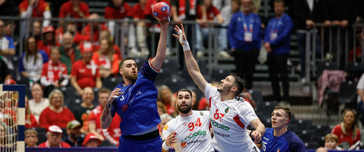 Italy double down with big win over Algeria