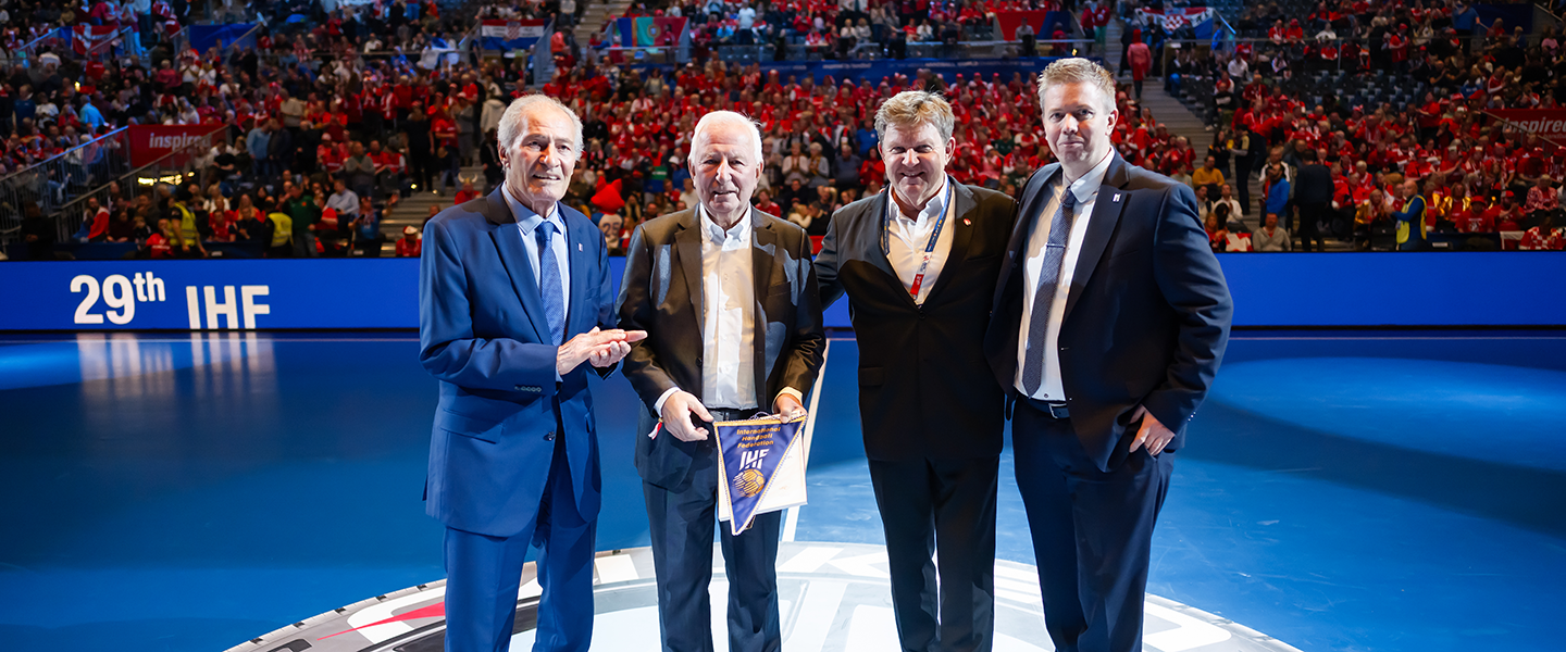 Disneyland, Olympics and Ehrhard Wunderlich: Anthonsen honoured by IHF President