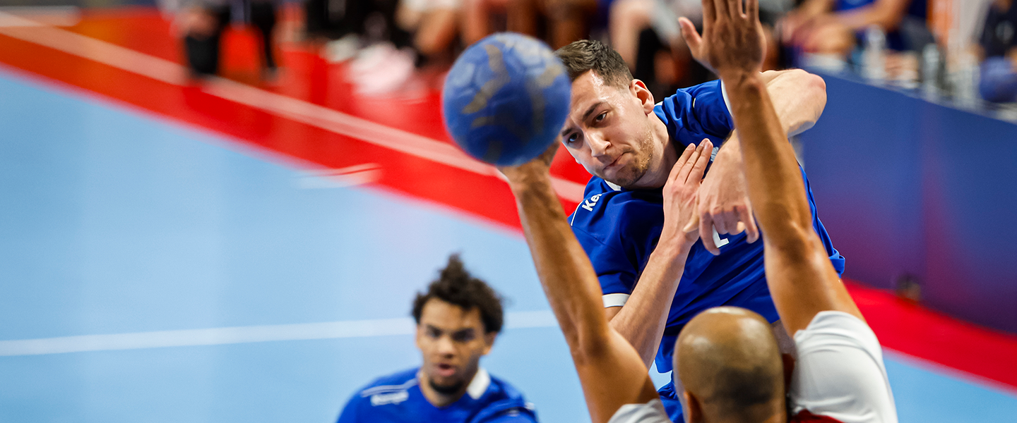 Strong Great Britain rides Pereira's 12-goal outing to clinch semi-finals spot