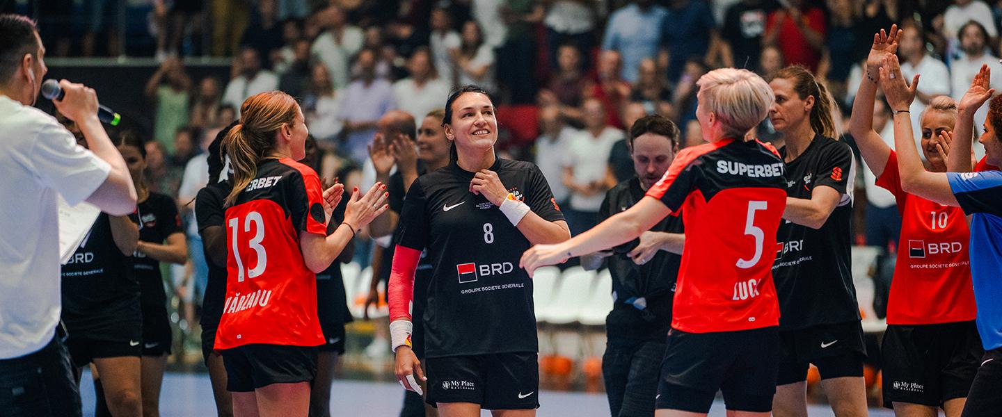 Neagu says farewell in emotional gala