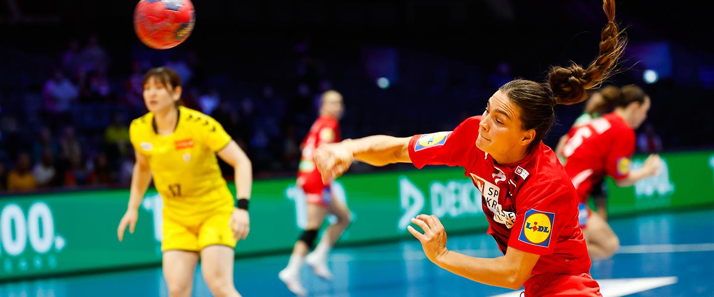 Denmark dominate Japan to open Germany/Netherlands 2025 in style