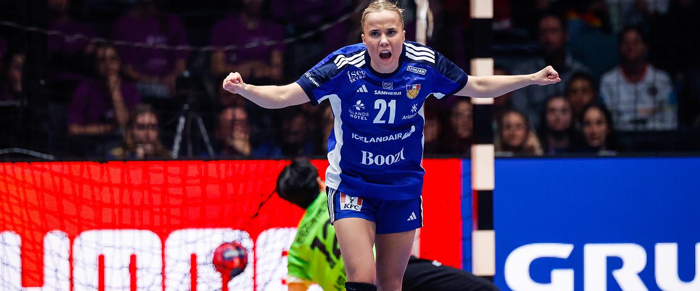 Iceland secure main round berth with win over Uruguay