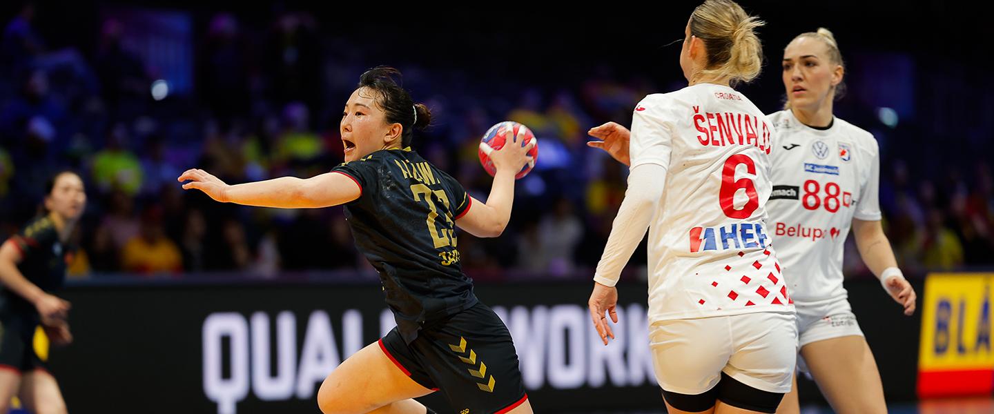 Flawless second half sends Japan to main round