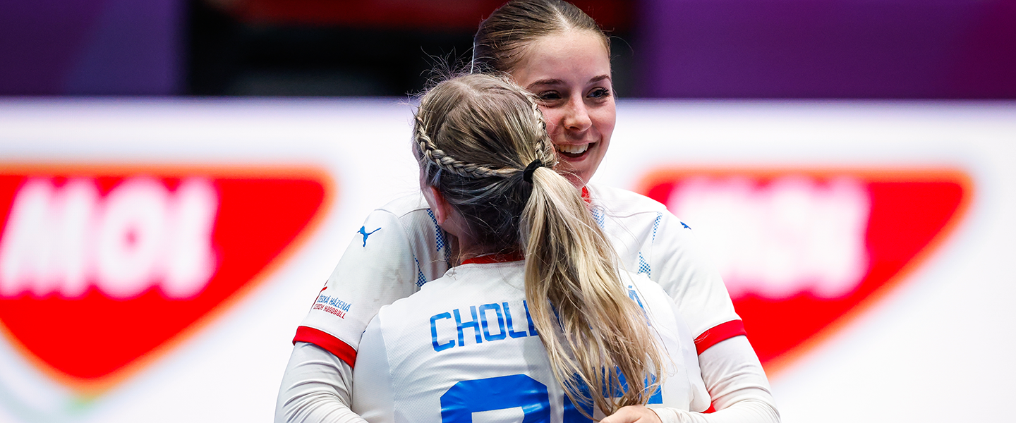 Big win over Cuba hands Czechia main round spot