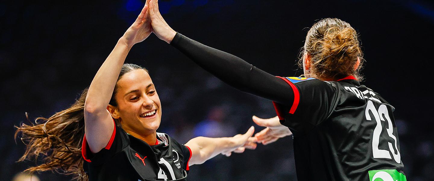 Main round groups conclude with derbies in Dortmund and Rotterdam