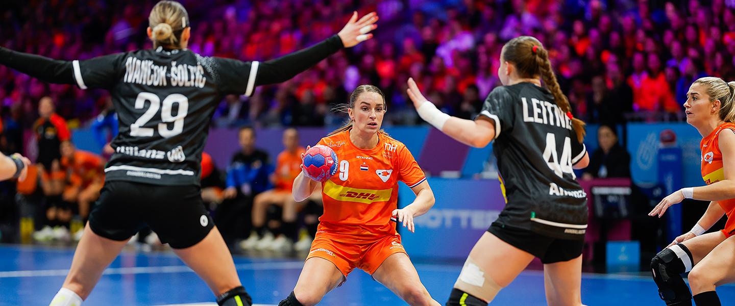 Powerhouses battle in Rotterdam, as Germany ready to deliver last eight spot in Dortmund