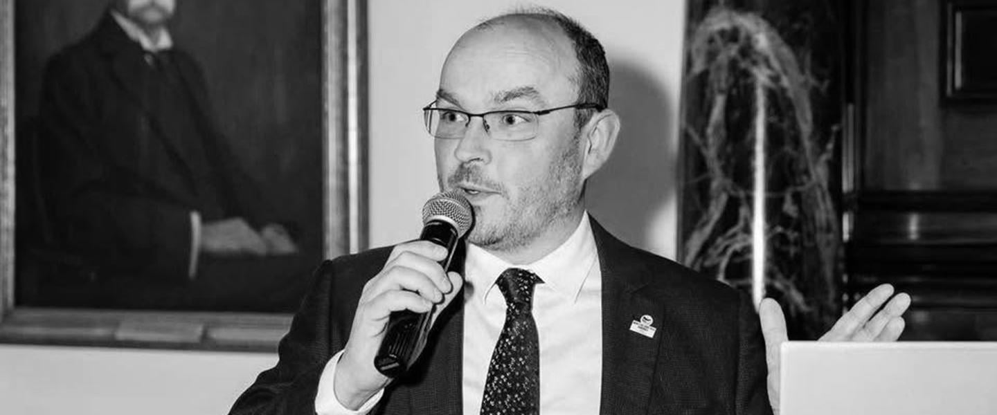 IHF pays tribute to Scottish handball leader Ewan Hunter