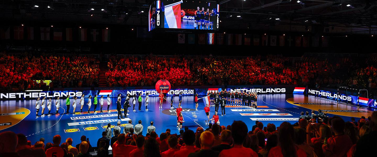 New issue of the IHF World Handball Magazine – Tech shines a spotlight on the 2025 Women’s World Championship