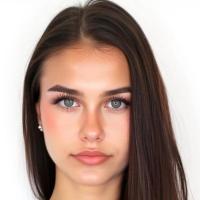 Nicolle Maria